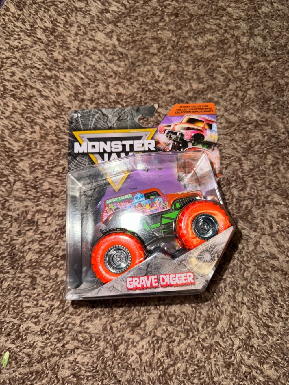 Monster Jam Grave Digger Halloween 2026 Spooky Collection 1:64